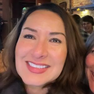 Meet your Posher, Becky